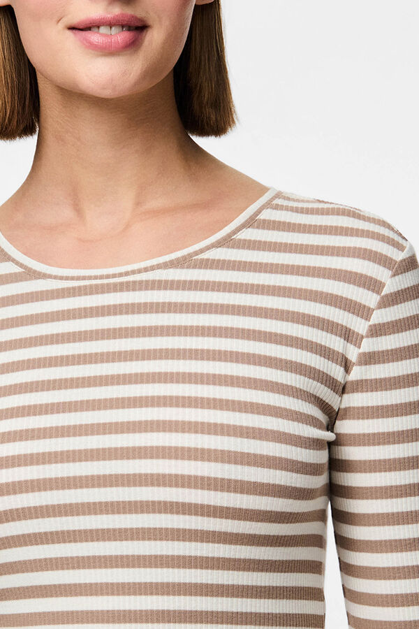 Pieces Camiseta canal&eacute; manga larga: tostado