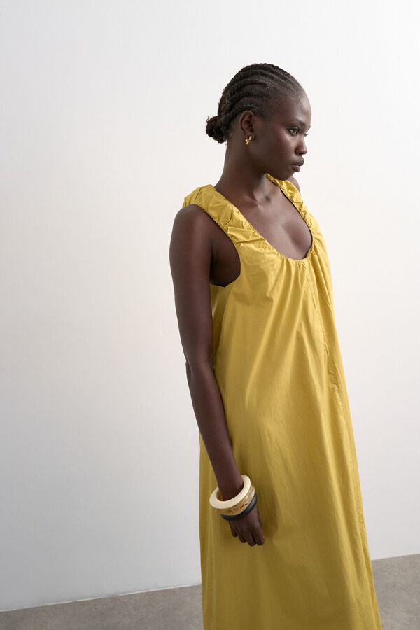 Topshop Vestido largo de tirantes fruncidos verde