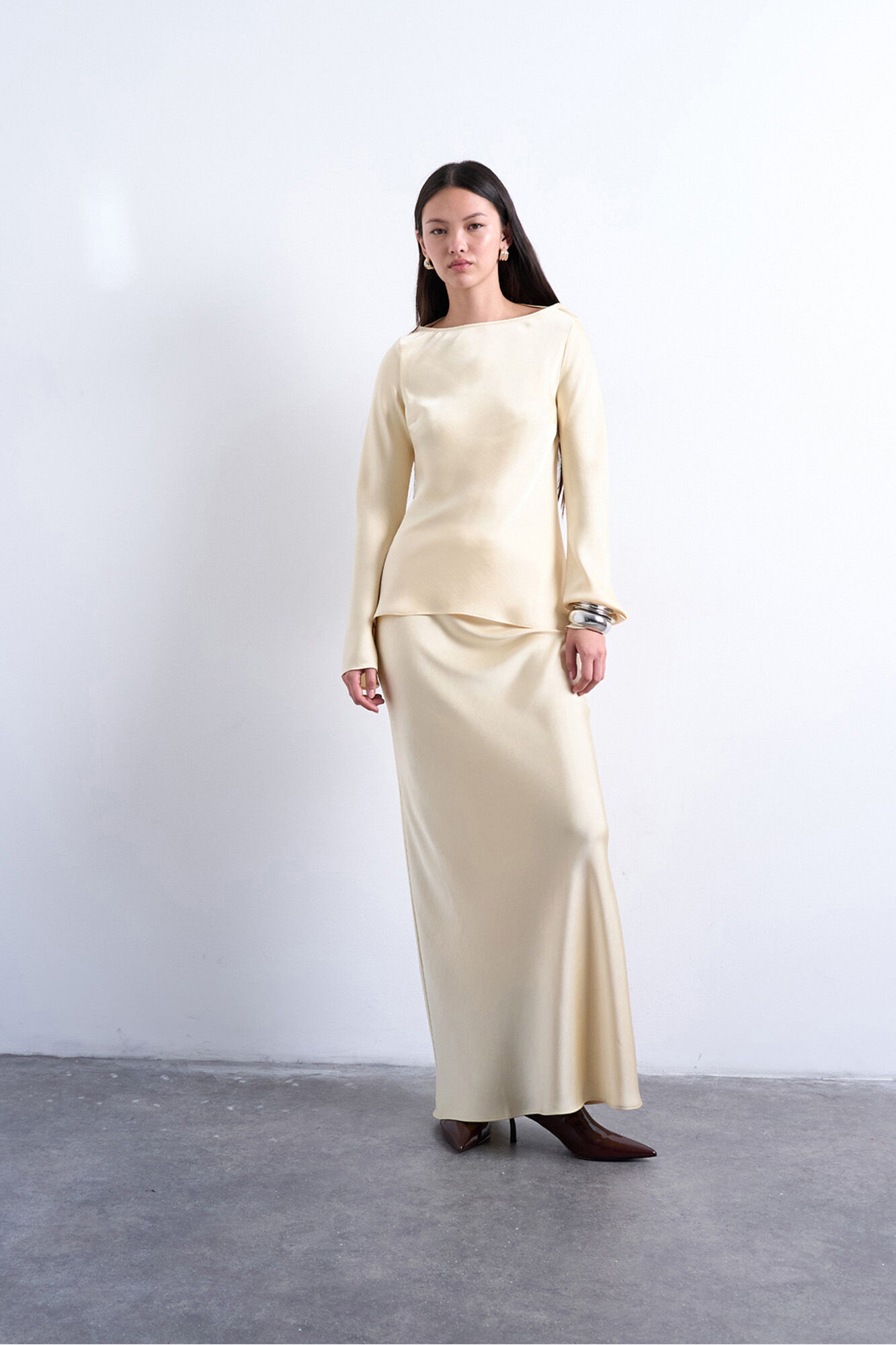 Topshop Top de manga larga satinado.