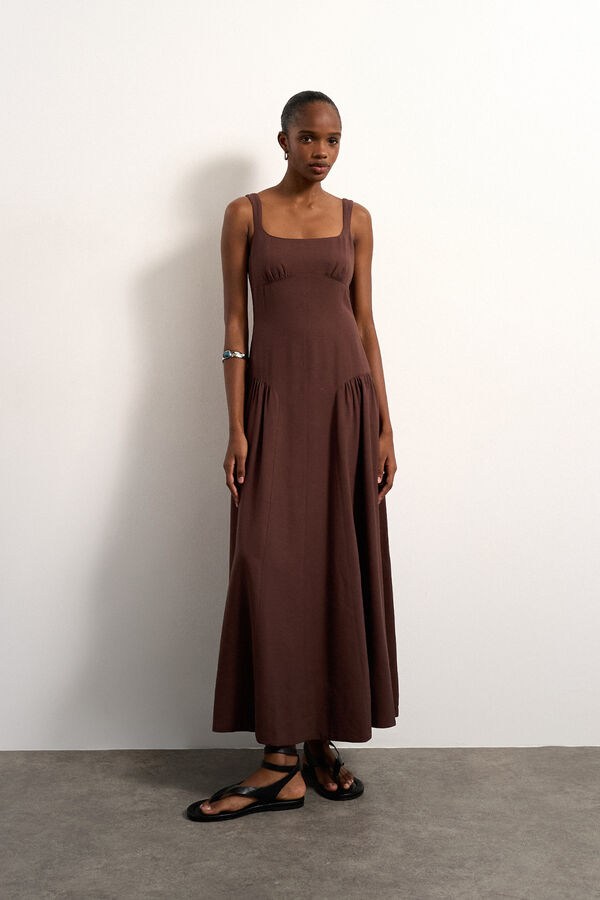 Topshop Vestido midi de tirantes marr&oacute;n