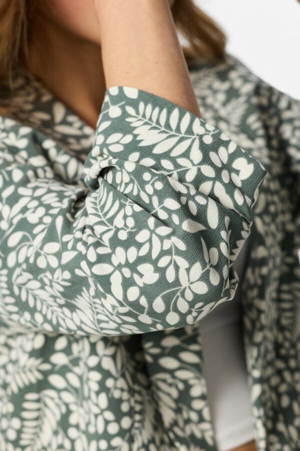Pieces Blazer estampada floral con manga tres cuartos verde
