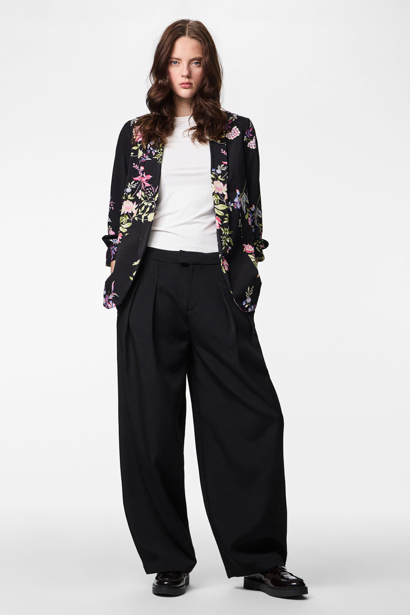 Pieces Blazer estampada con manga tres cuartos