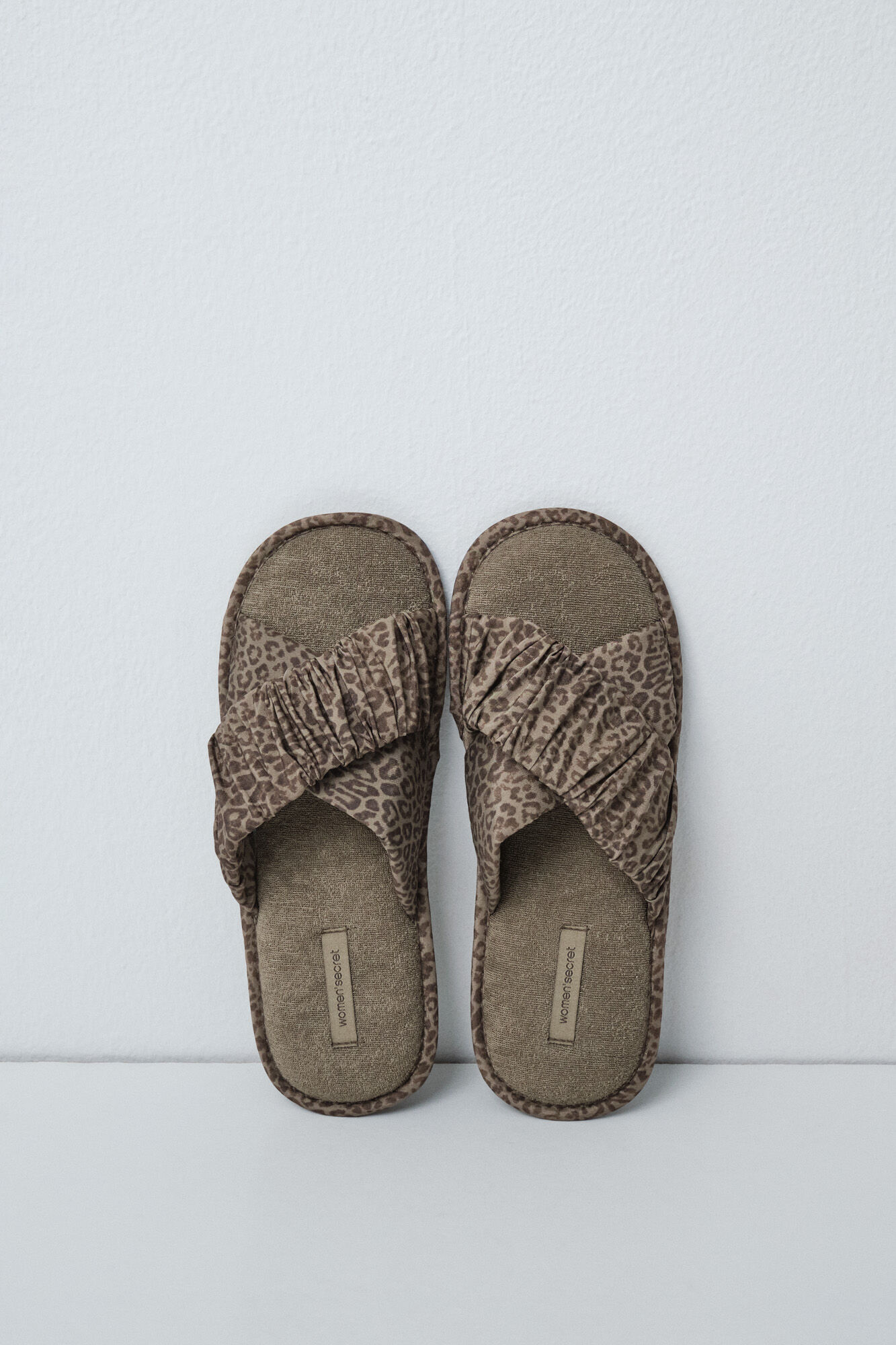 Women'secret Pack viaje zapatillas casa animal print