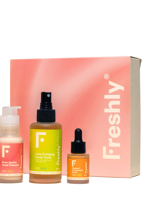 Freshly Cosmetics Vitamin C Essential Routine blanco