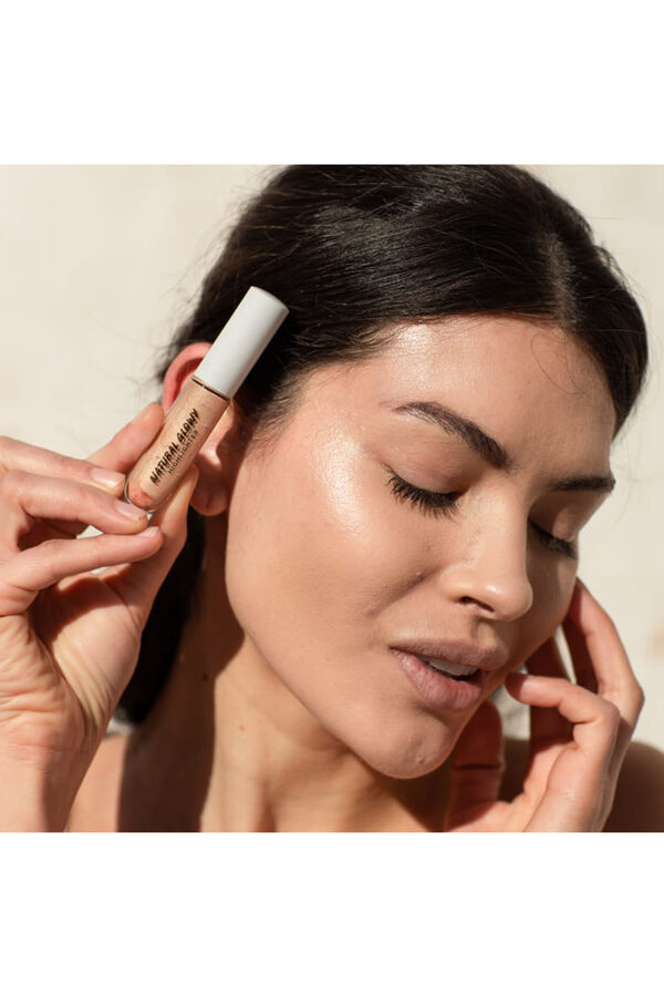 Freshly Cosmetics Natural Glowy Iluminador blanco