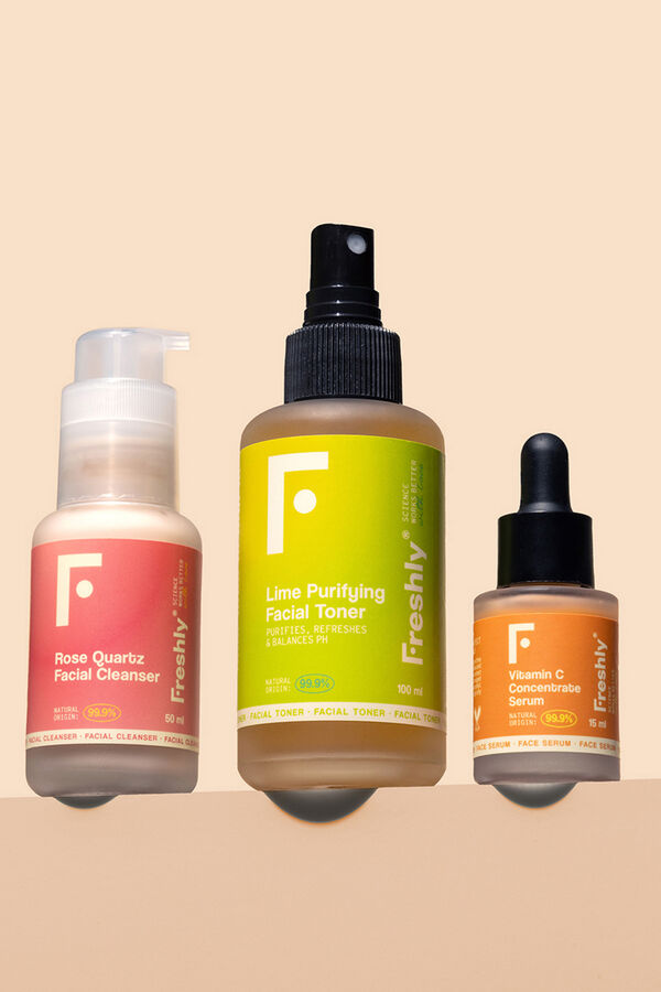 Freshly Cosmetics Vitamin C Essential Routine blanco
