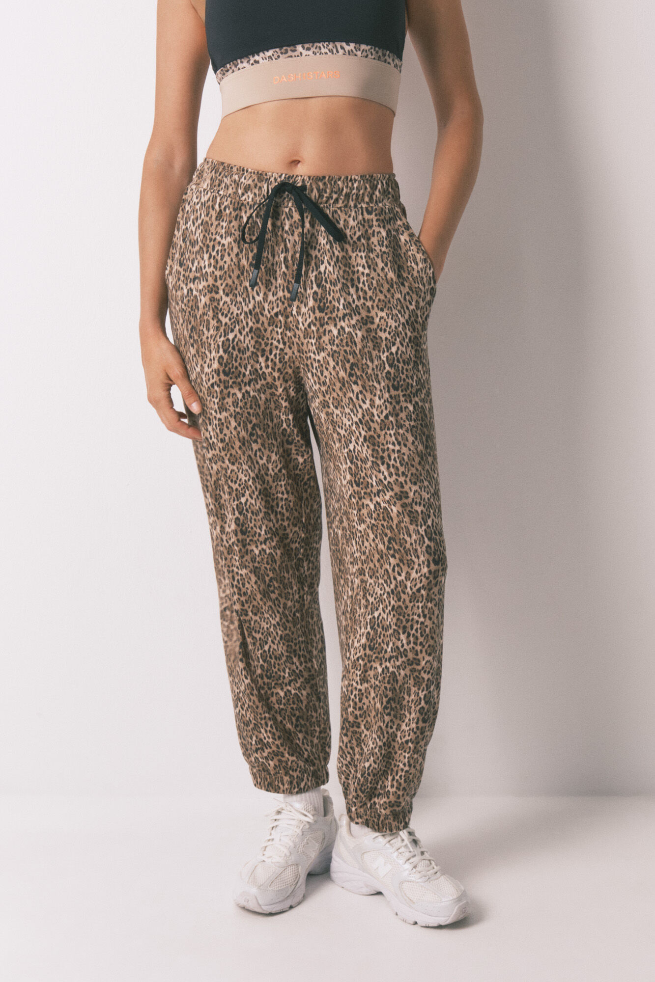 Women'secret Pantal&oacute;n largo carrot animal print marr&oacute;n