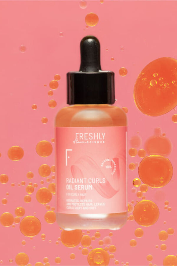 Freshly Cosmetics Radiant Curls Oil Serum  blanco