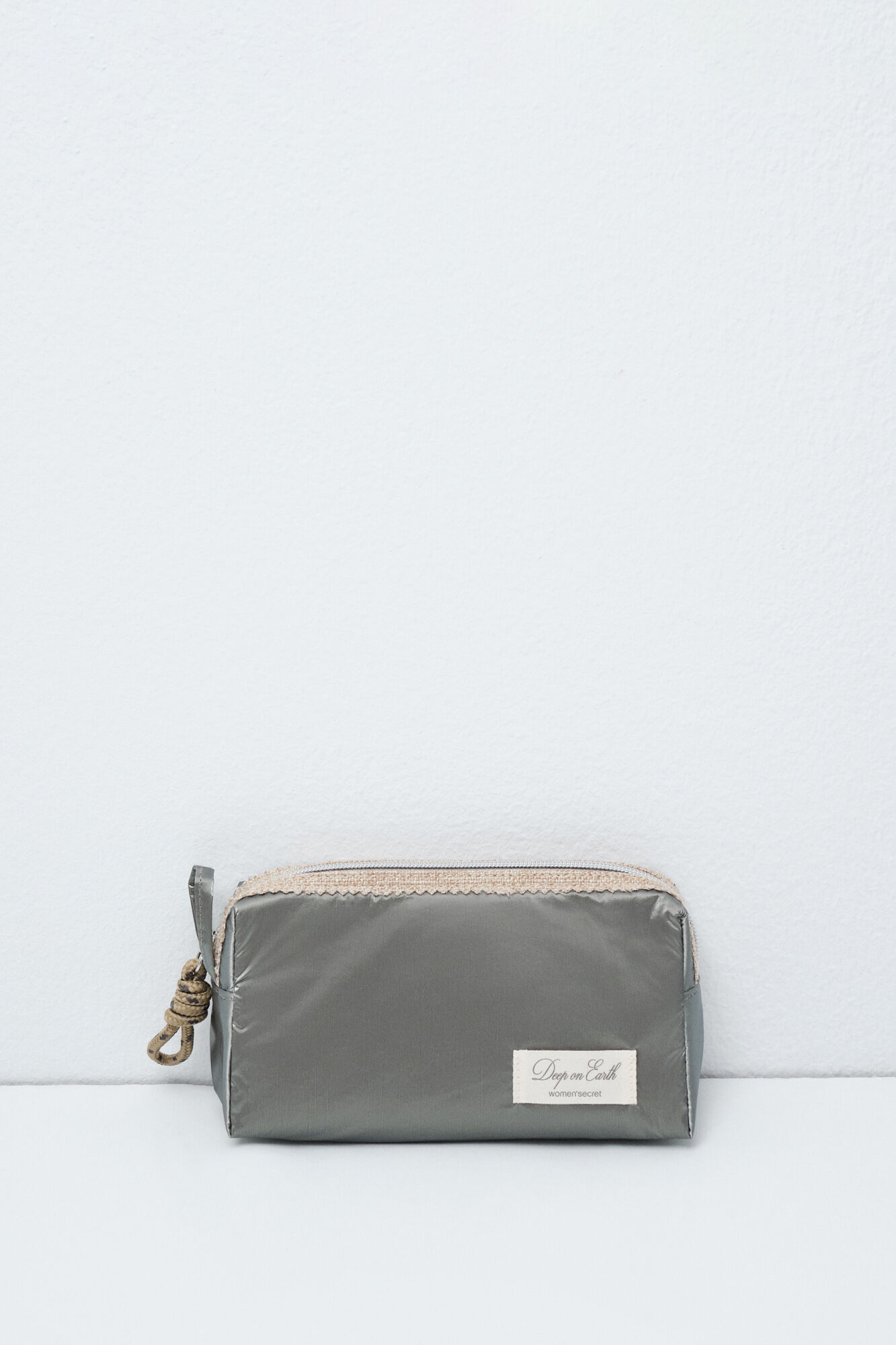 Women'secret Neceser peque&ntilde;o acochado gris