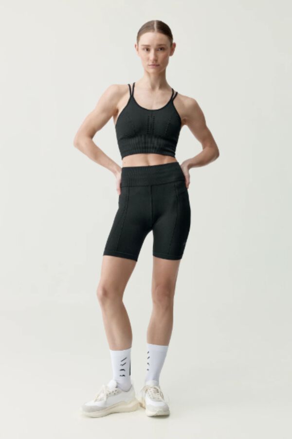 Born Living Yoga Pantal&oacute;n corto deportivo India Negro negro