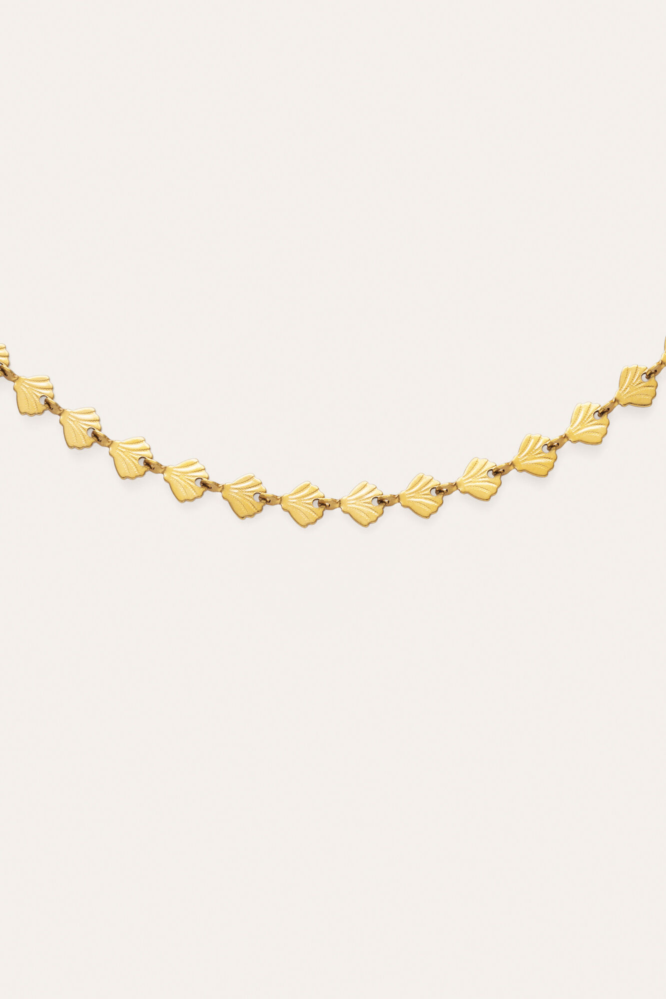 Singularu Collar Shells Acero Ba&ntilde;o Oro
