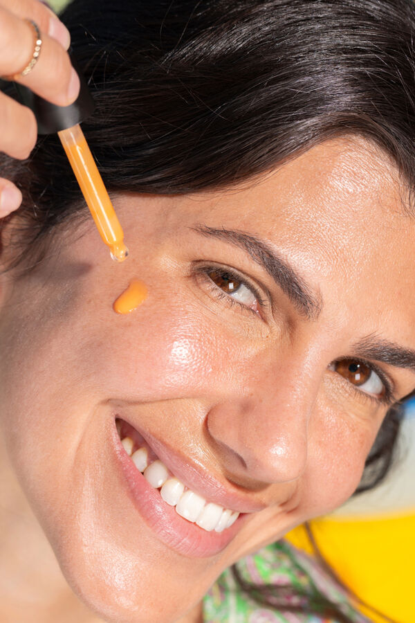 Freshly Cosmetics Mini s&eacute;rum de vitamina C (15ml) blanco