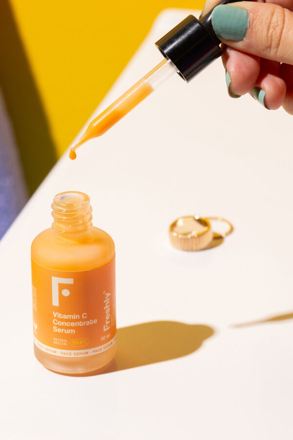 Freshly Cosmetics Vitamin C Concentrate Serum  blanco