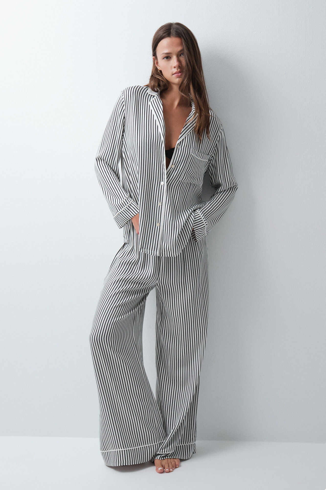 Women'secret Pijama largo camisero rayas blanco y negro
