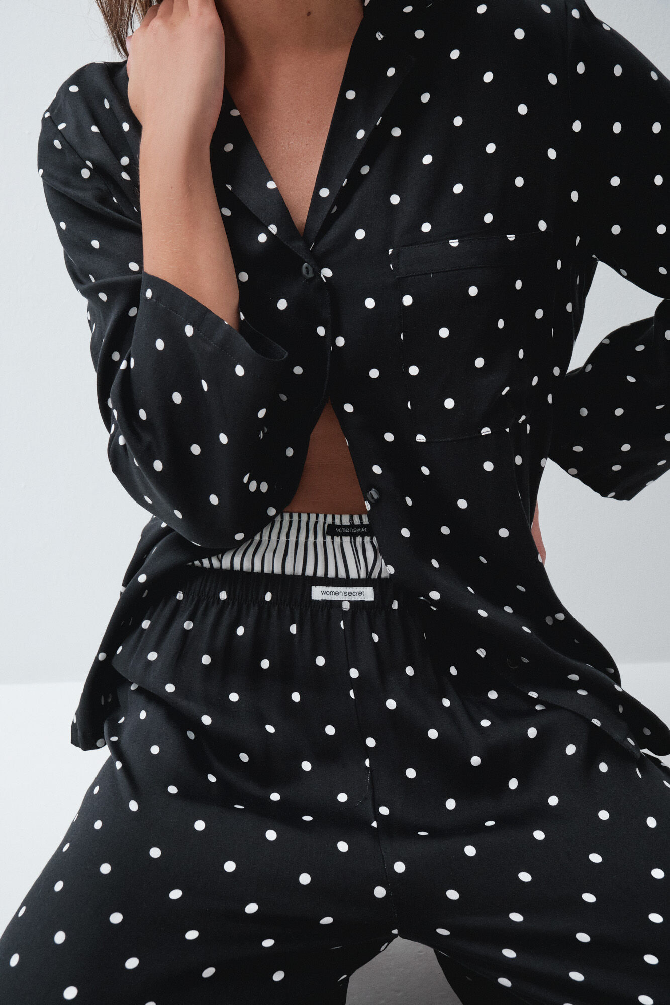 Women'secret Pijama largo camisero negro lunares