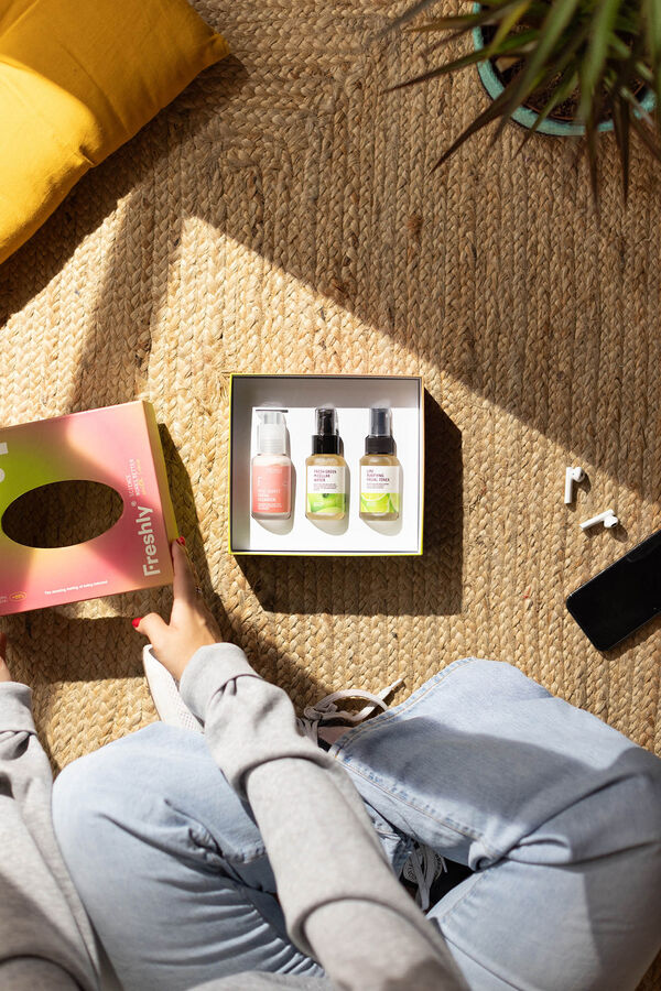 Freshly Cosmetics PACK Mini Cleanser Trio estampado
