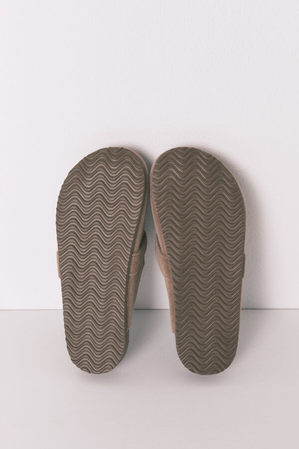 Women'secret Zapatillas casa tipo zueco marr&oacute;n nude