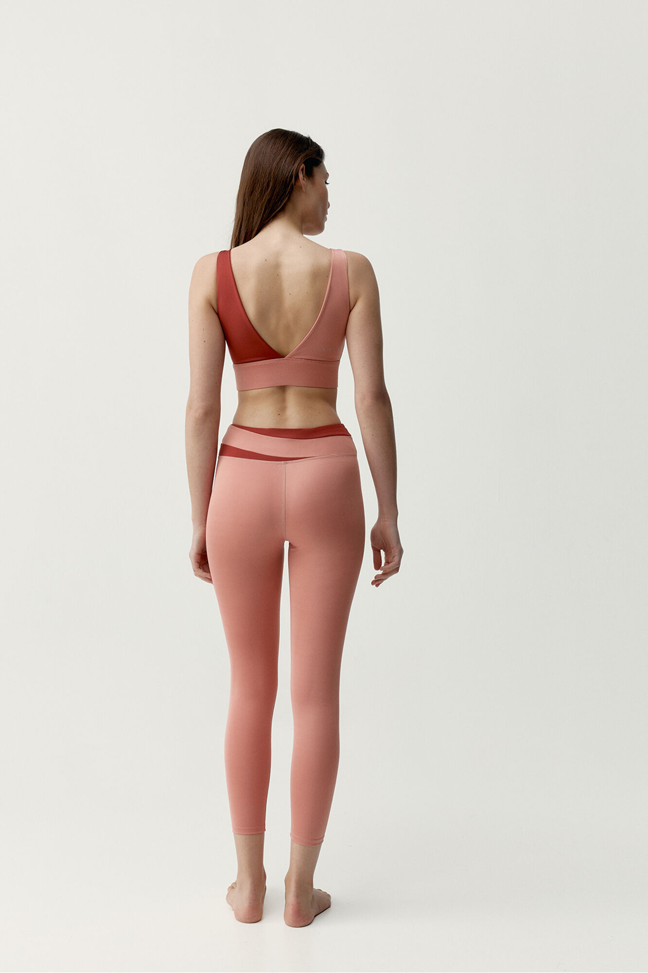 Born Living Yoga Top deportivo Kate coral/rojo