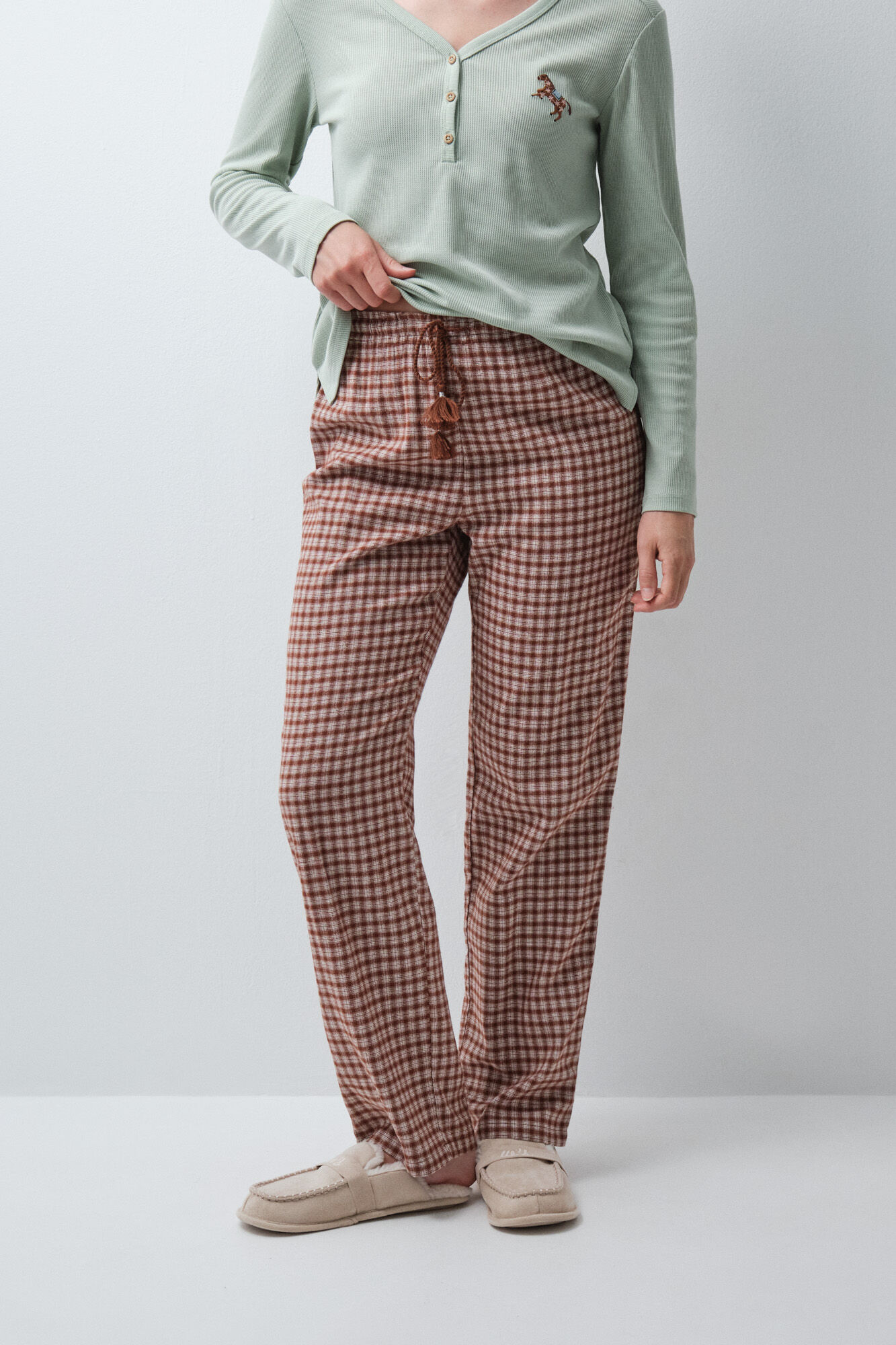Women'secret Pantal&oacute;n largo cuadros marr&oacute;n