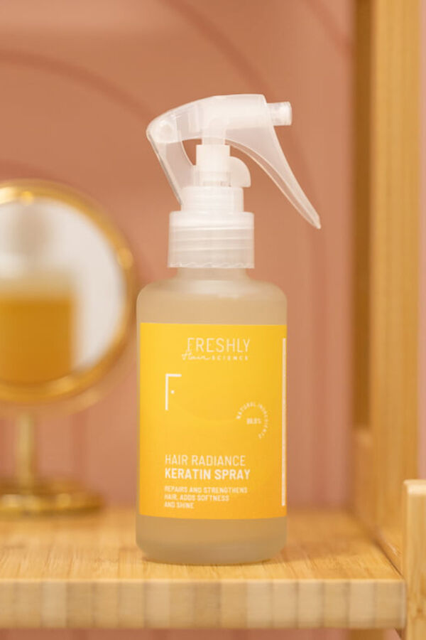 Freshly Cosmetics Hair Radiance Keratin Spray Capilar blanco