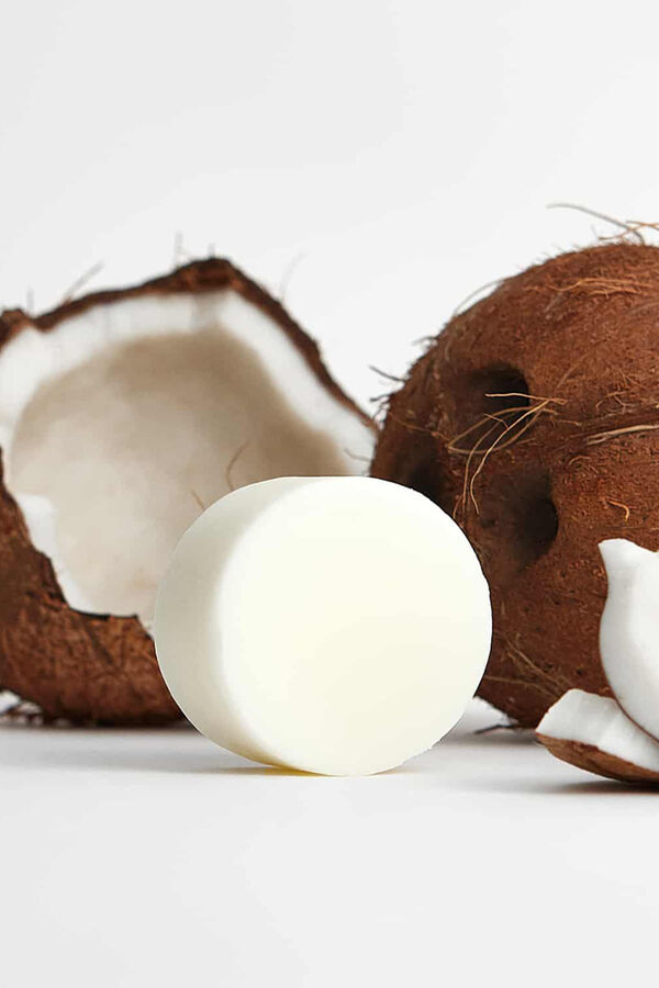 Salad Code Acondicionador de coco y soja para todo tipo de cabello beige