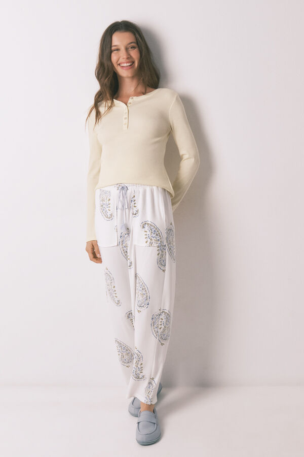 Women'secret Pantal&oacute;n largo estampado Paisley blanco
