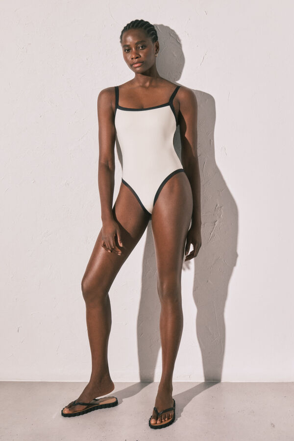 Women'secret Ba&ntilde;ador escote recto blanco semi brillante marfil