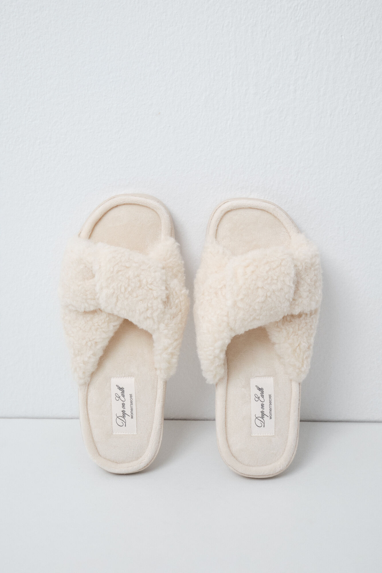 Women'secret Zapatillas casa nudo borreguito blanco