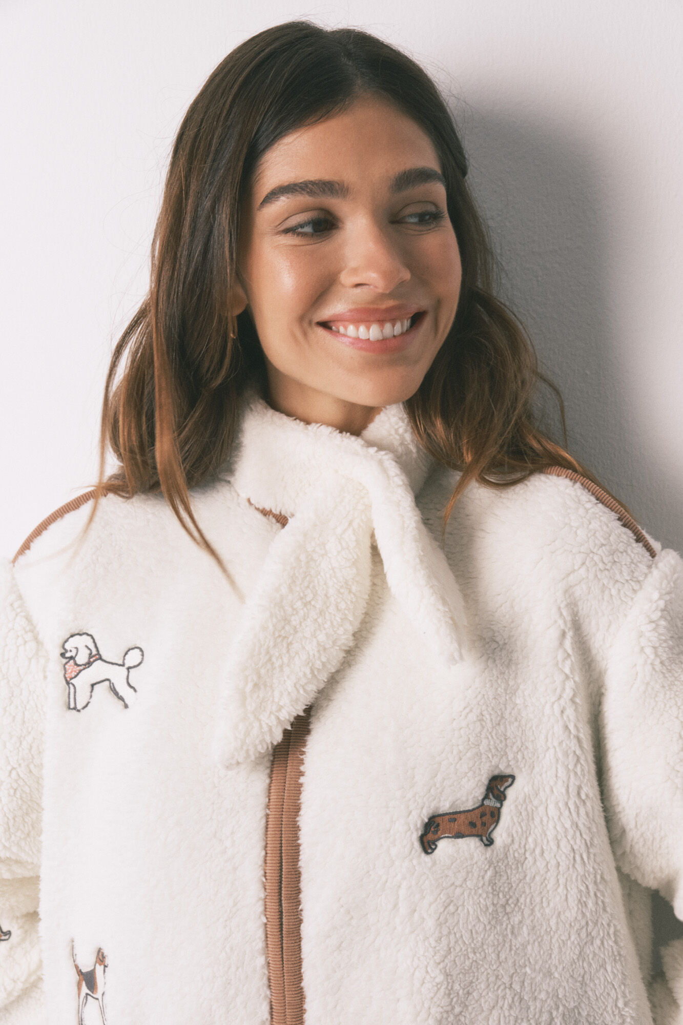 Women'secret Bata corta borreguito parches perritos