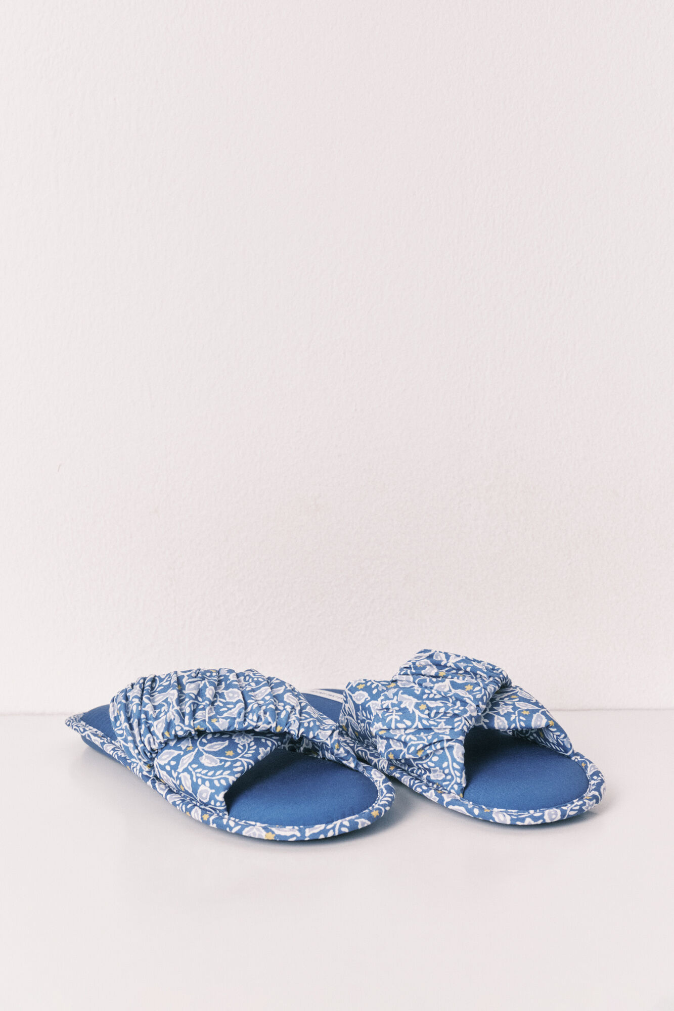 Women'secret Pack viaje zapatillas casa azul