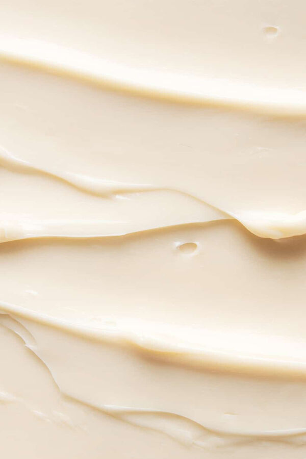 Salad Code Crema corporal nutritiva y regeneradora beige