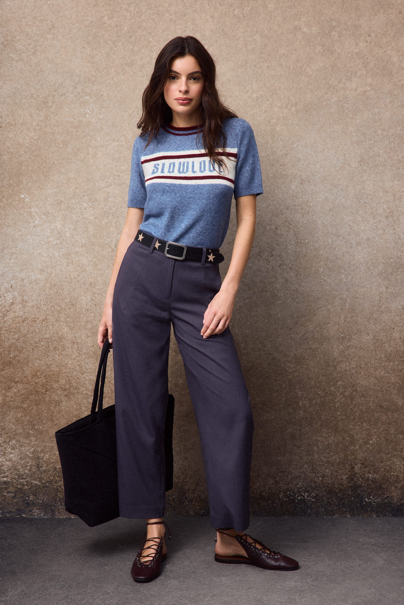Conjunto de jersey, pantal&oacute;n y cintur&oacute;n