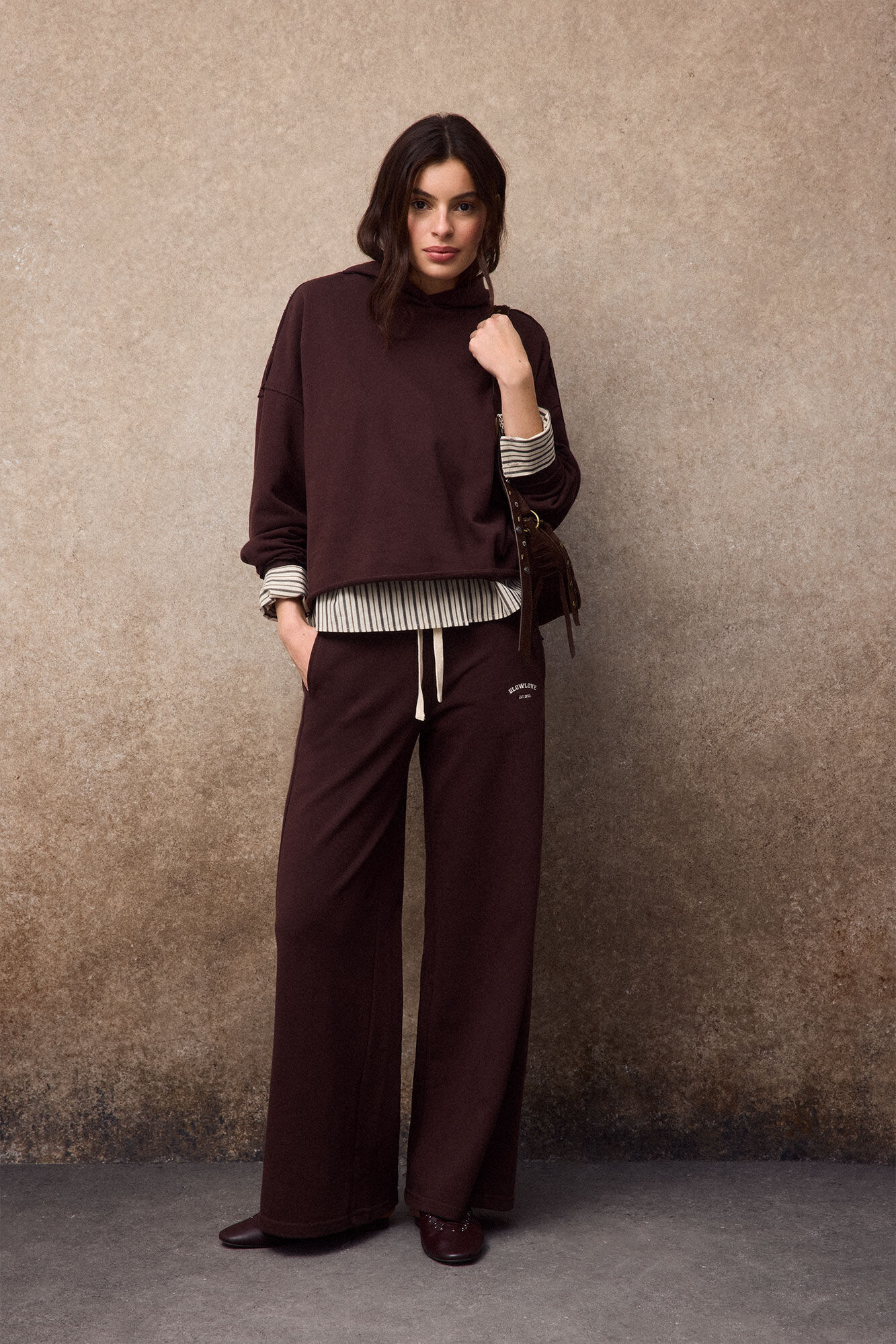 Conjunto de pantal&oacute;n y sudadera