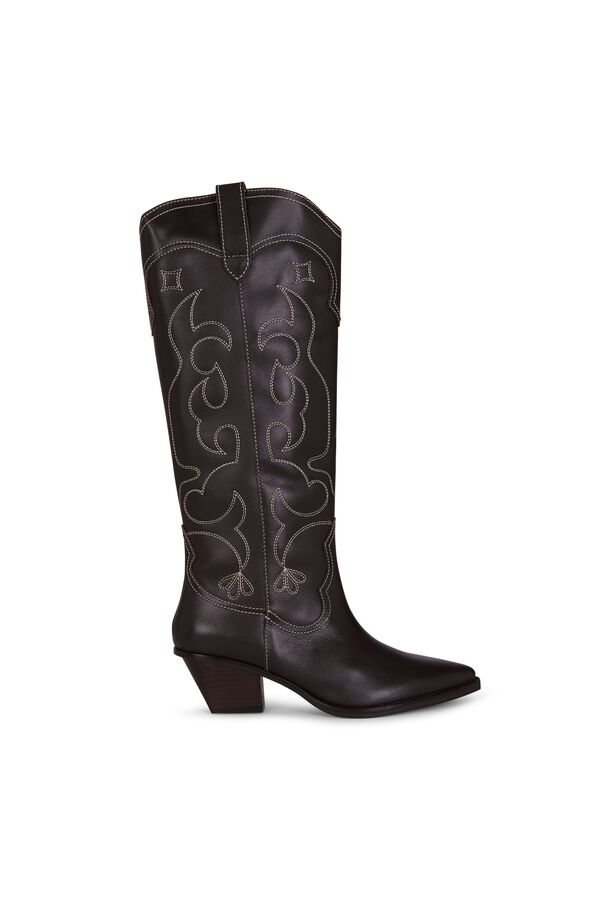 Conjunto de pantal&oacute;n, bota y camiseta