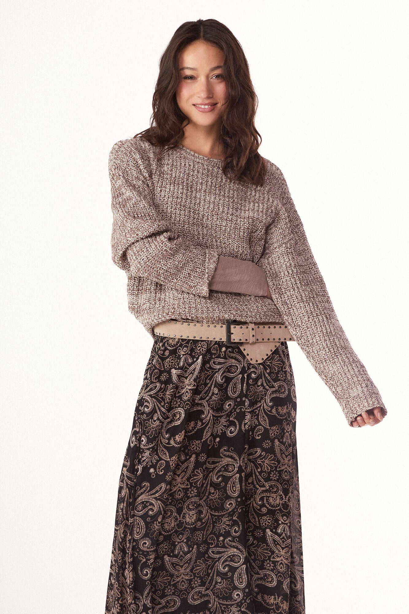 Conjunto de jersey, falda y cintur&oacute;n