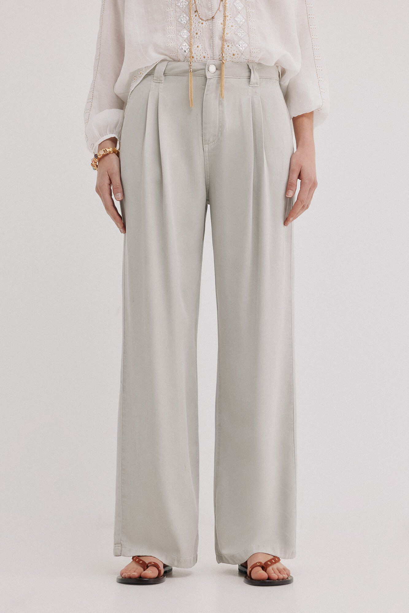 Conjunto de bianca y caridad