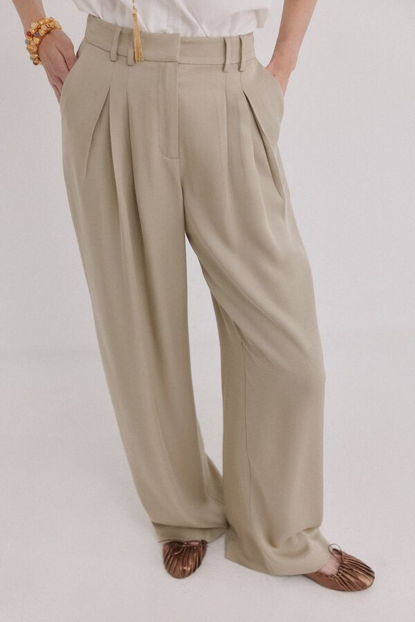 Conjunto de paloma y carine