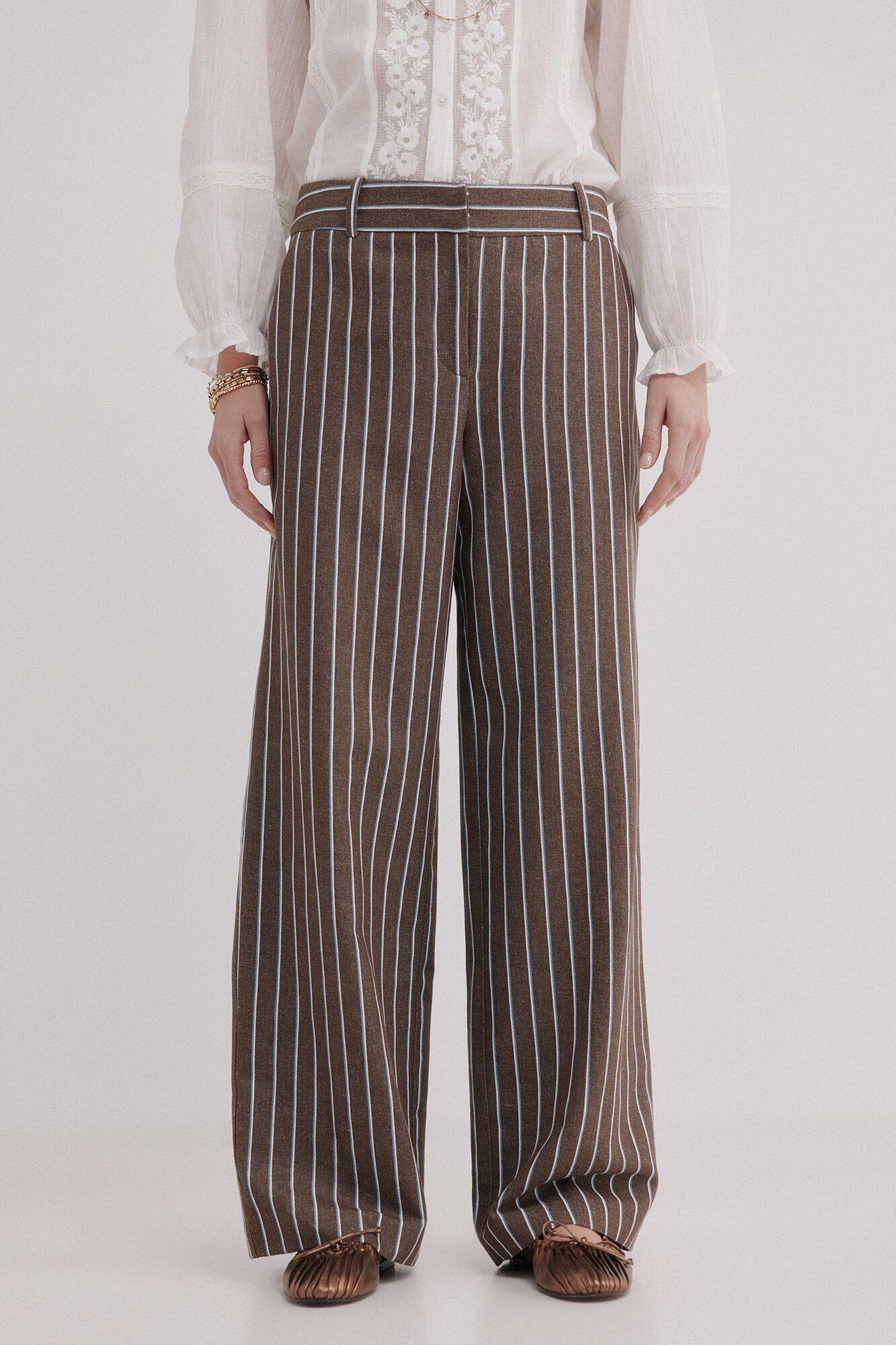 Conjunto de p&iacute;a, caridad y elia