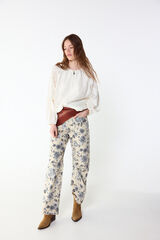 Conjunto de pantal&oacute;n, bomber y bandana